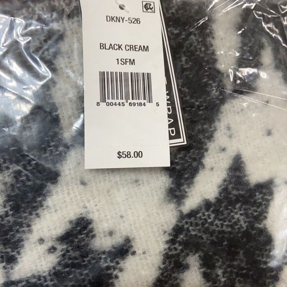 DKNY Oversized Houndstooth Scarf - Picture 3 of 5